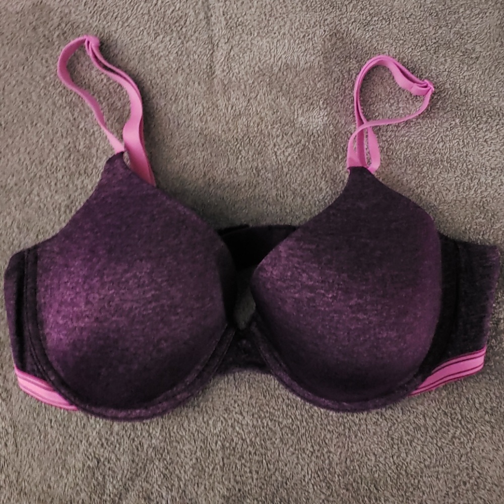 Victoria's secret Size 38C